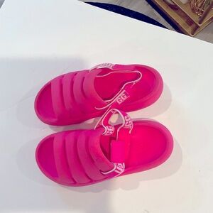 Ugg sport yeah slide one size 8 in taffy pink 💕